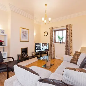  Apartment Stunning 3-bed In 1